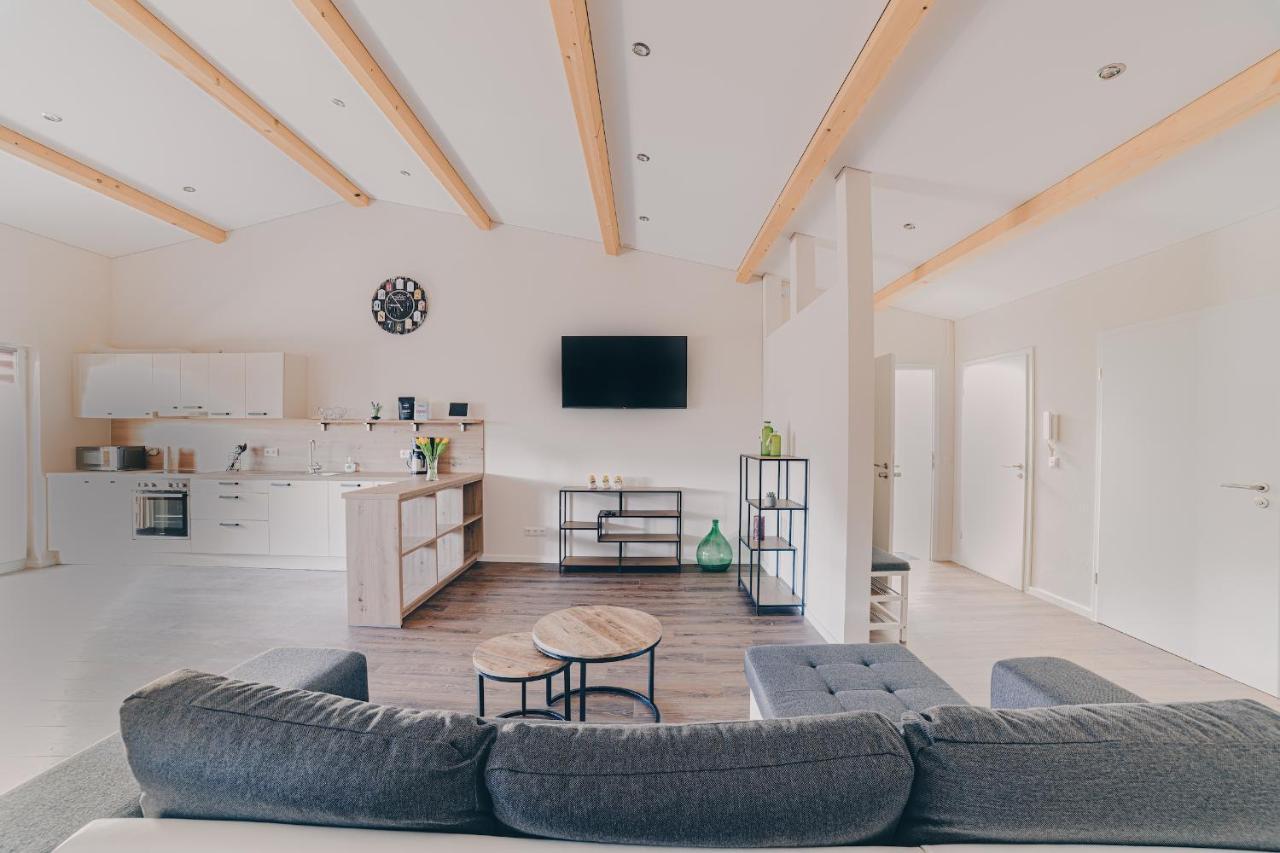 Grosse Ferienwohnung Mit Balkon Und Perfekter Lage Eggenthal Luaran gambar