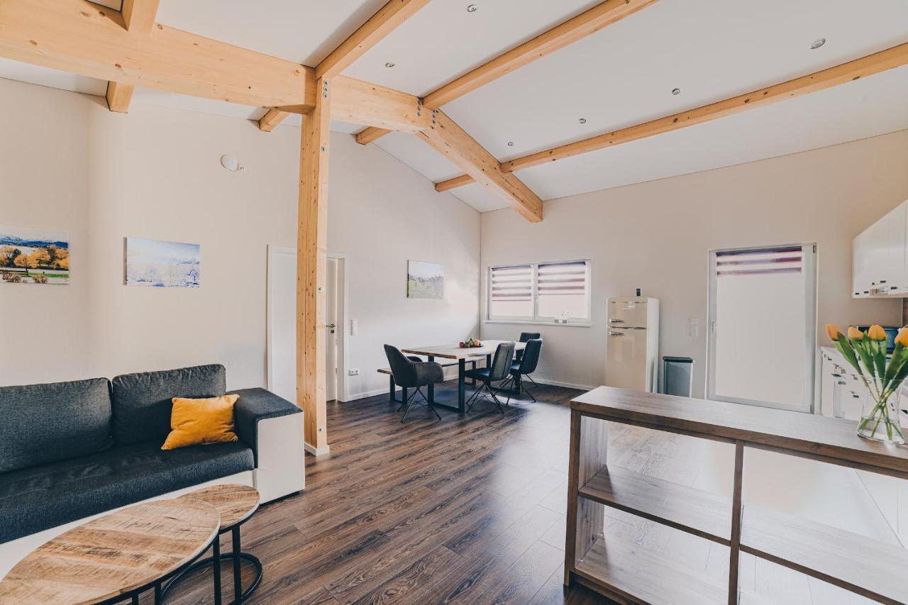 Grosse Ferienwohnung Mit Balkon Und Perfekter Lage Eggenthal Luaran gambar