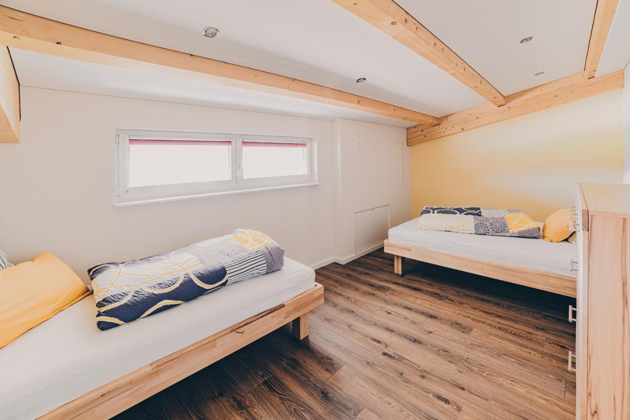 Grosse Ferienwohnung Mit Balkon Und Perfekter Lage Eggenthal Luaran gambar